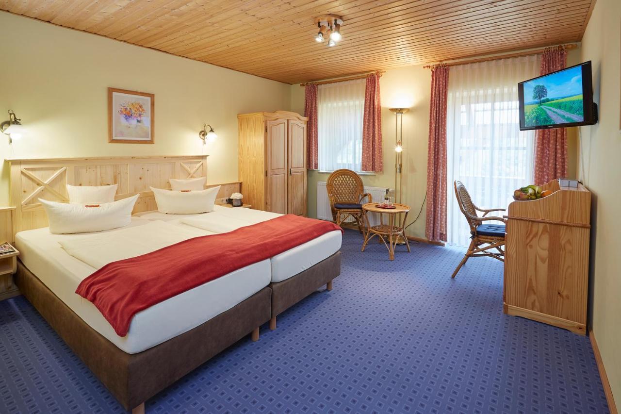 Land- Und Aktivhotel Altmuehlaue Bad Rodach Kültér fotó